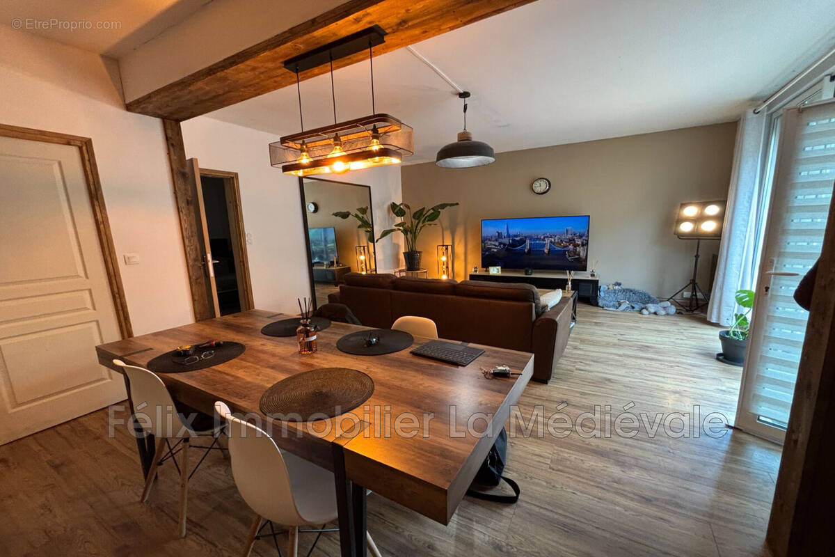 Appartement à SARLAT-LA-CANEDA