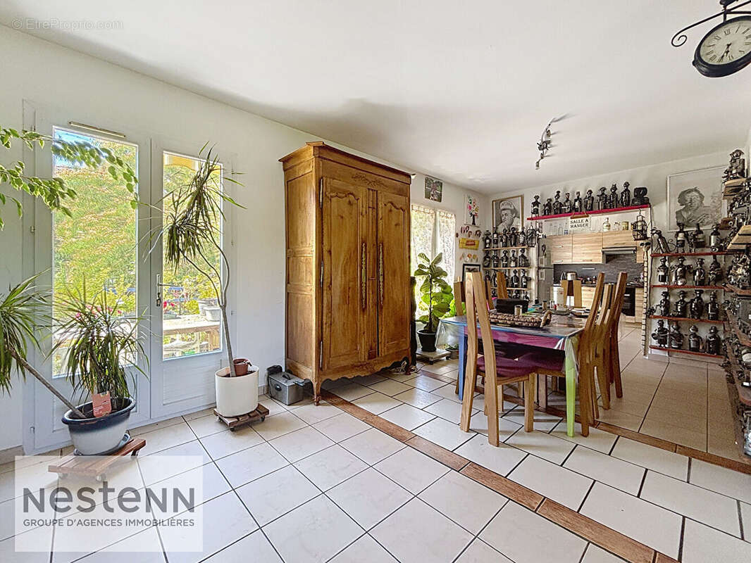 Maison à COMMEQUIERS