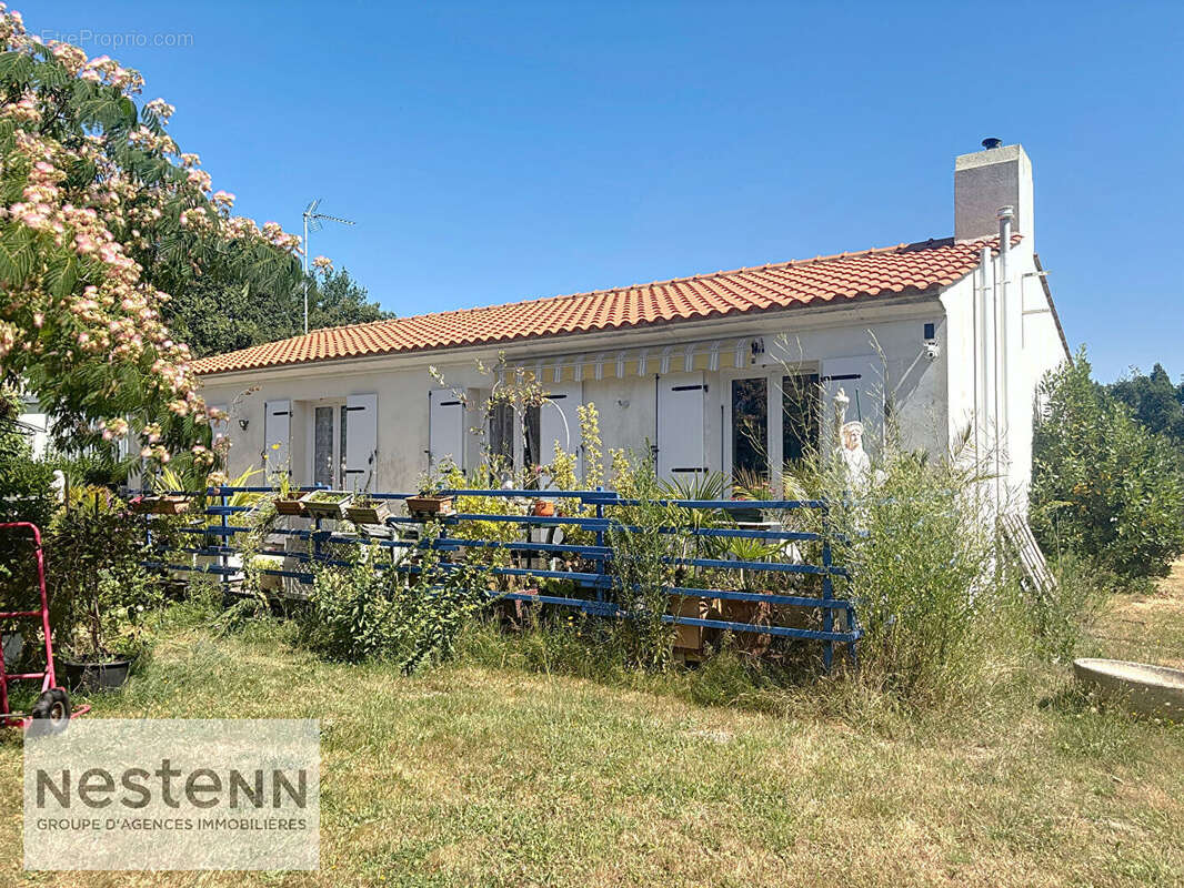 Maison à COMMEQUIERS