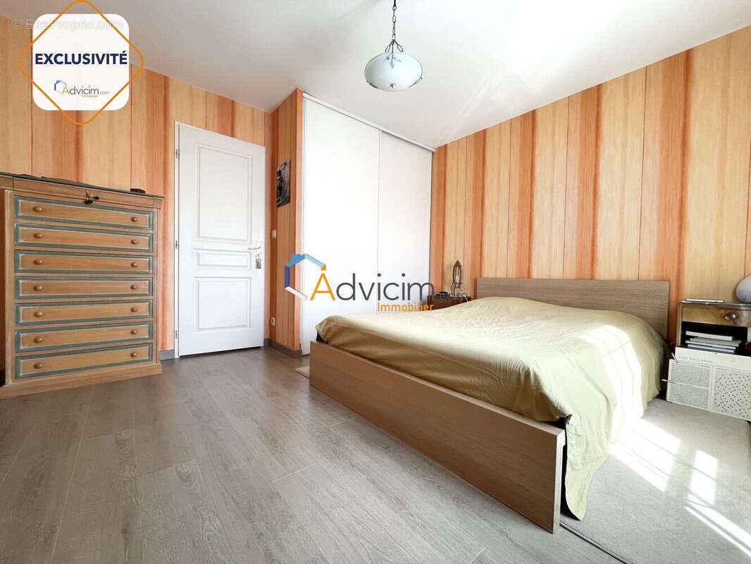 Appartement à FLEURY-LES-AUBRAIS