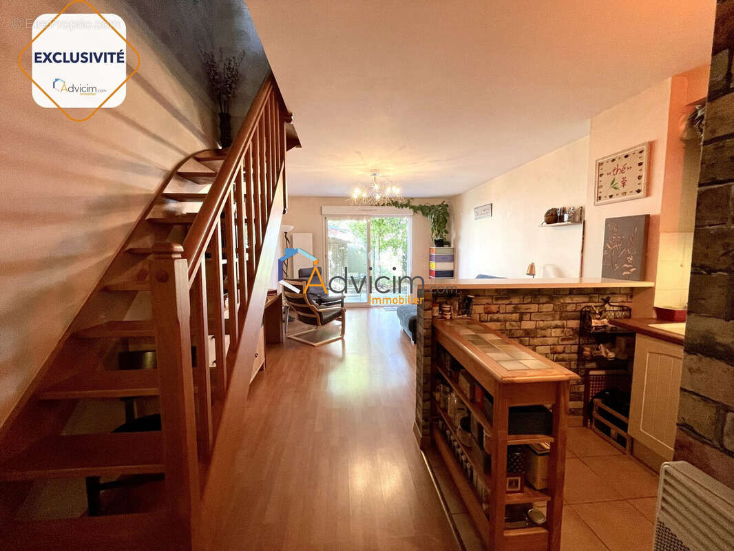 Appartement à FLEURY-LES-AUBRAIS