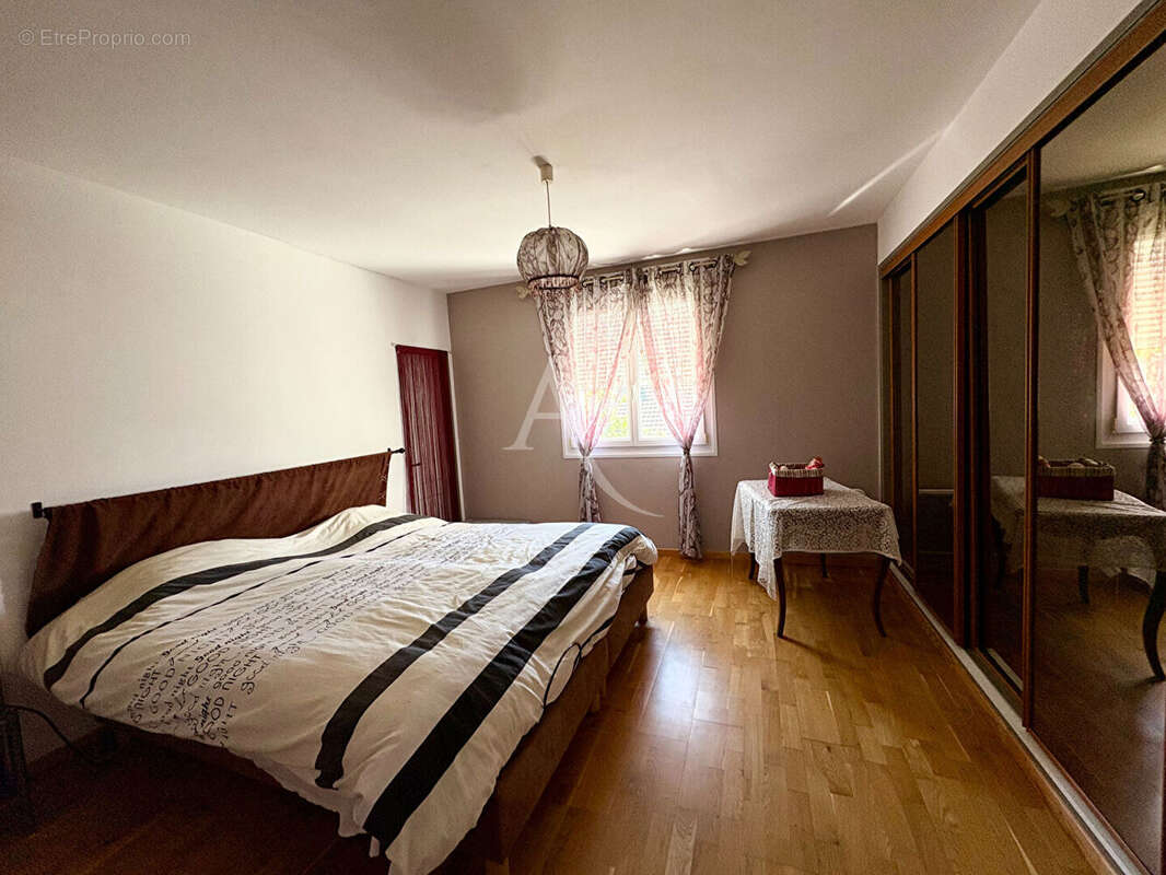 Maison à COLOMBELLES