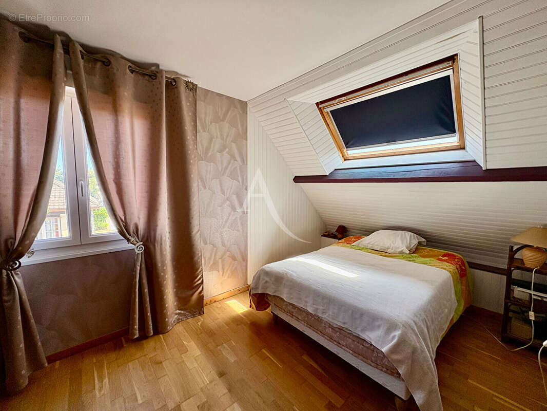 Maison à COLOMBELLES