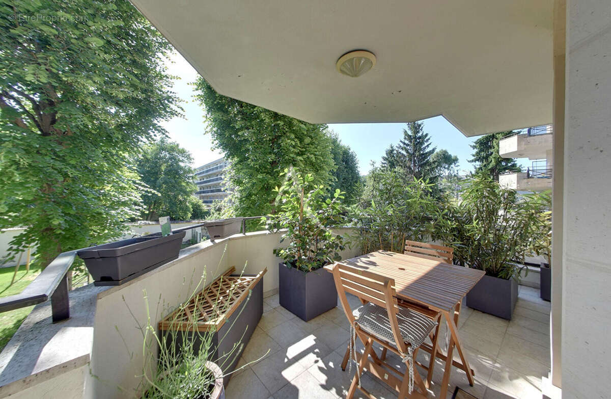 Appartement à LE PERREUX-SUR-MARNE