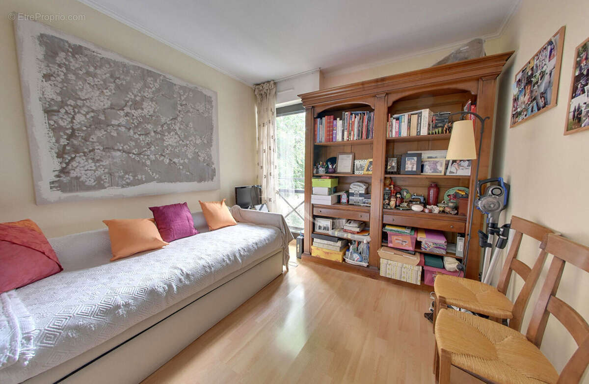 Appartement à LE PERREUX-SUR-MARNE