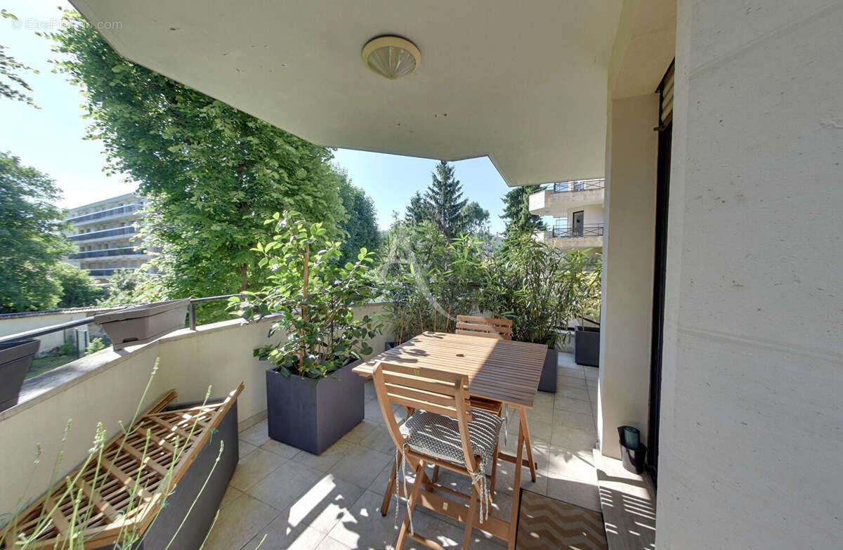 Appartement à LE PERREUX-SUR-MARNE