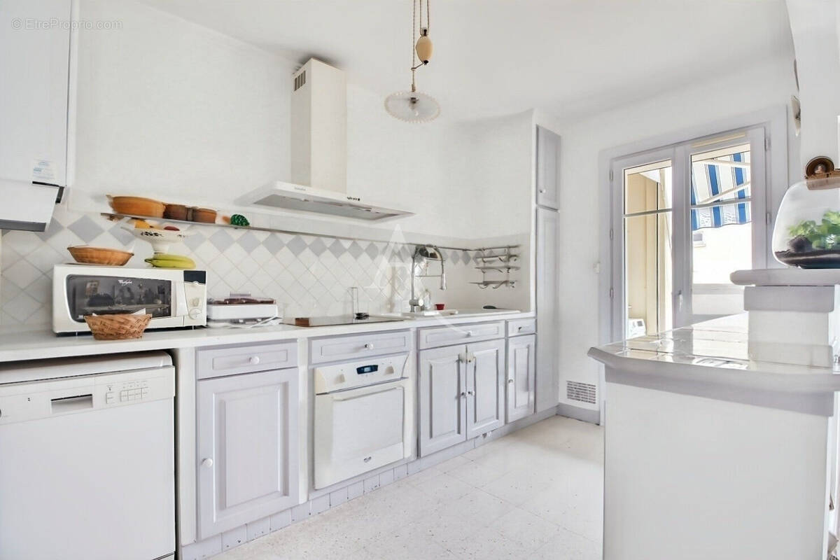 Appartement à CARQUEIRANNE