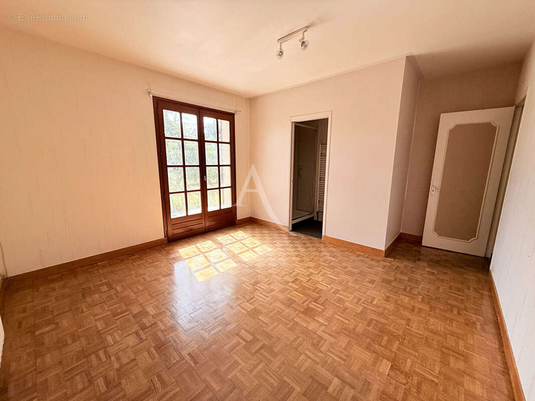 Maison à AMAYE-SUR-ORNE