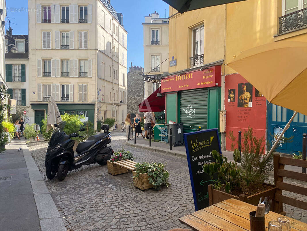 Commerce à PARIS-18E