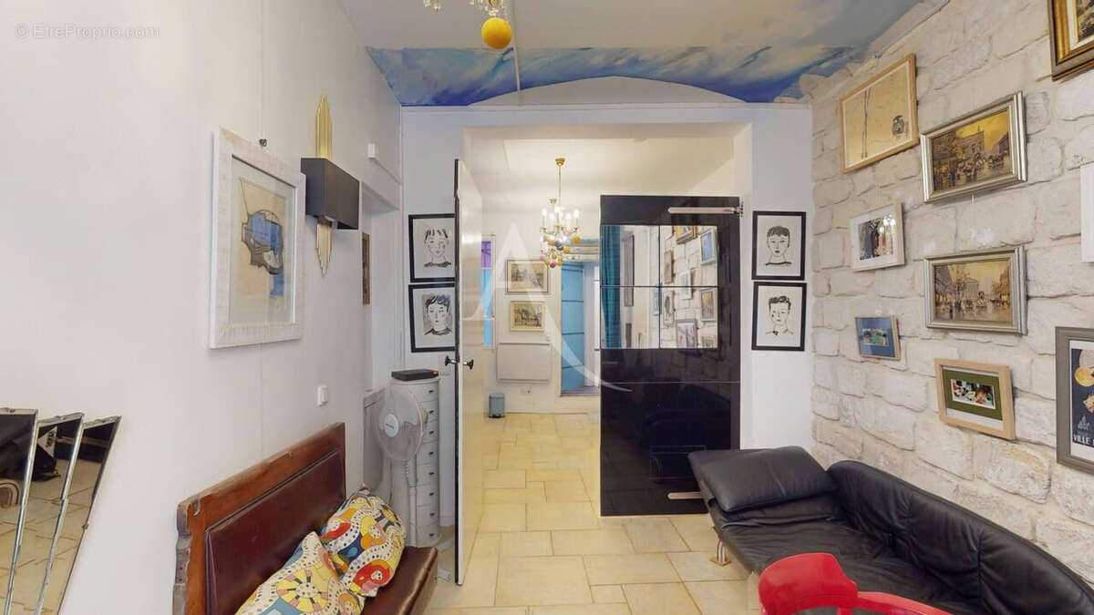 Commerce à PARIS-18E