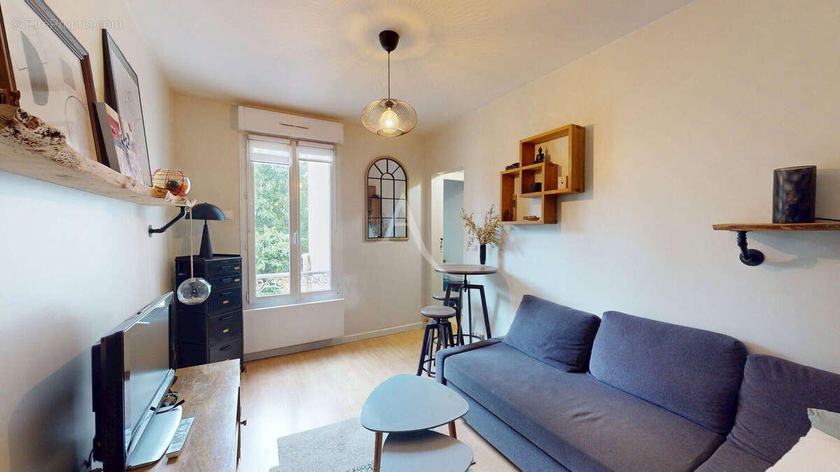 Appartement à SAINT-MAUR-DES-FOSSES