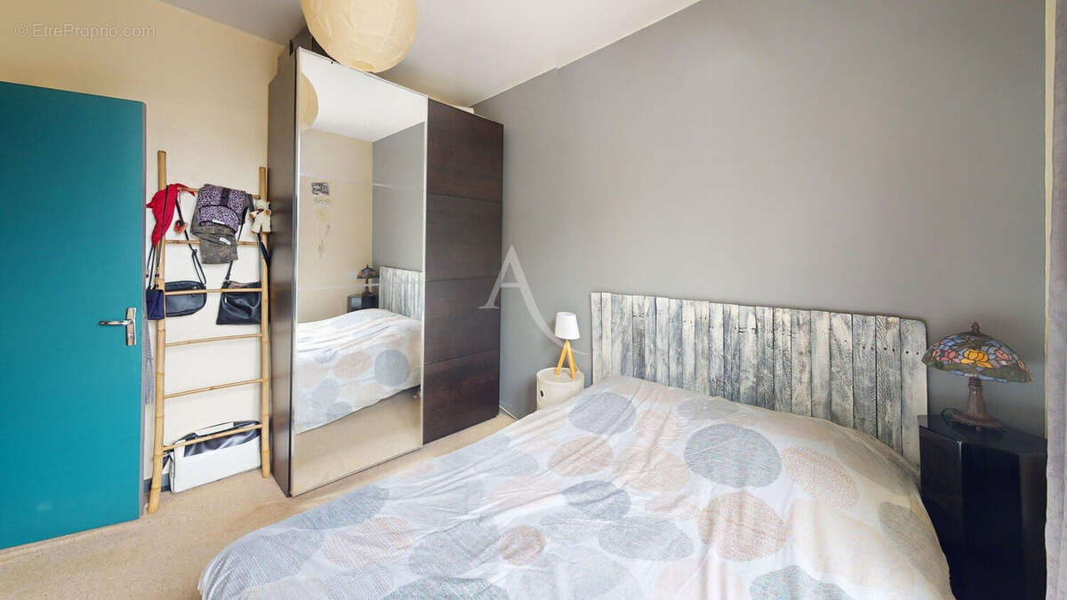 Appartement à SAINT-MAUR-DES-FOSSES