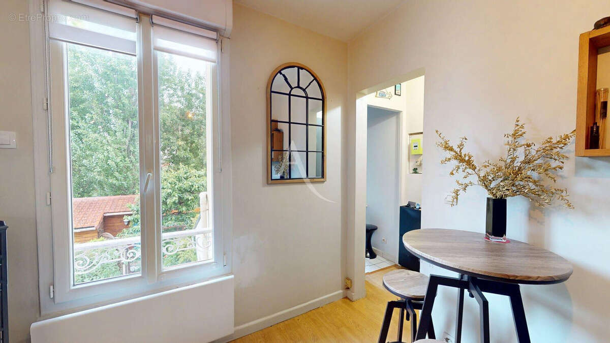 Appartement à SAINT-MAUR-DES-FOSSES