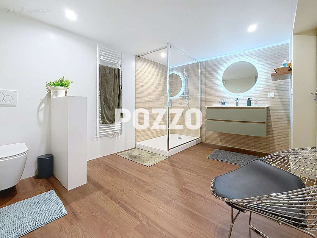 Maison à DONVILLE-LES-BAINS