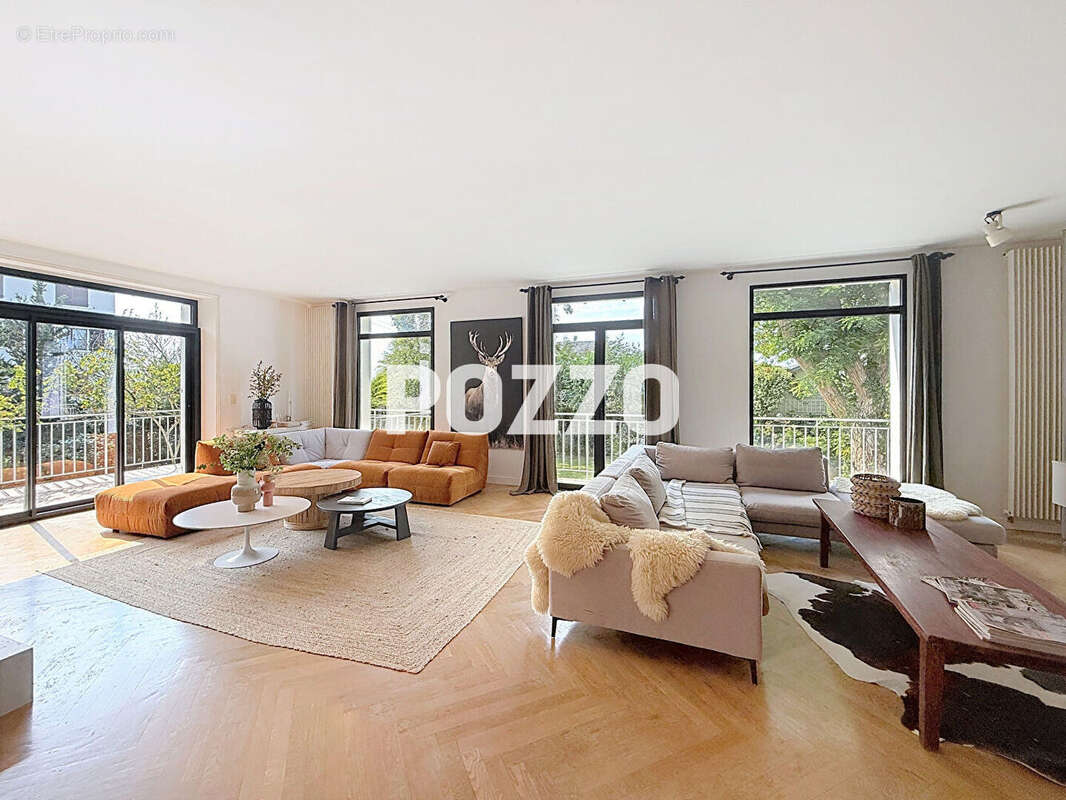 Maison à DONVILLE-LES-BAINS