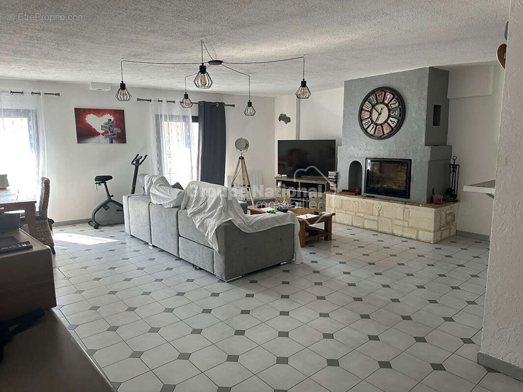 Maison à SAINT-GILLES