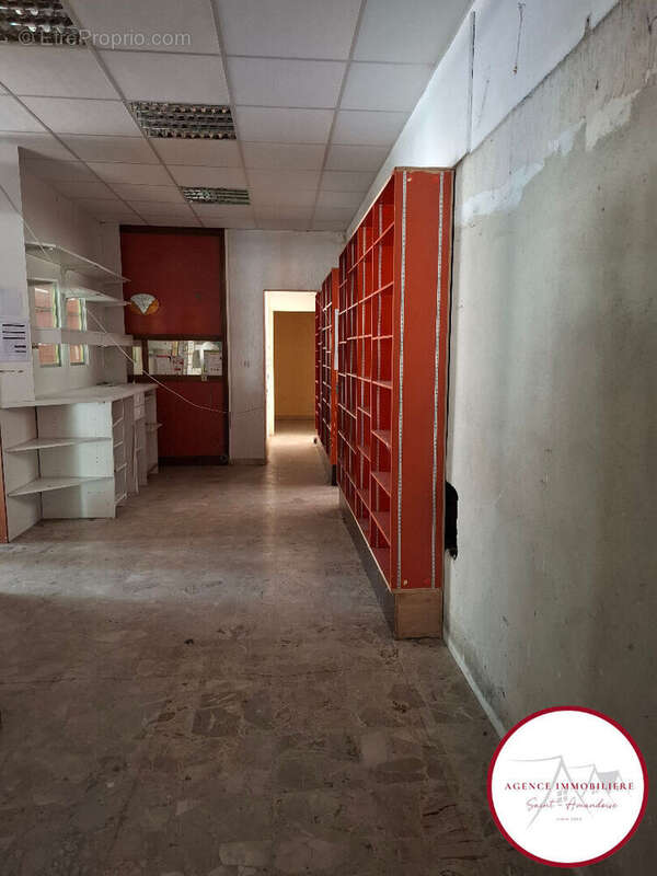 Commerce à SAINT-AMAND-MONTROND