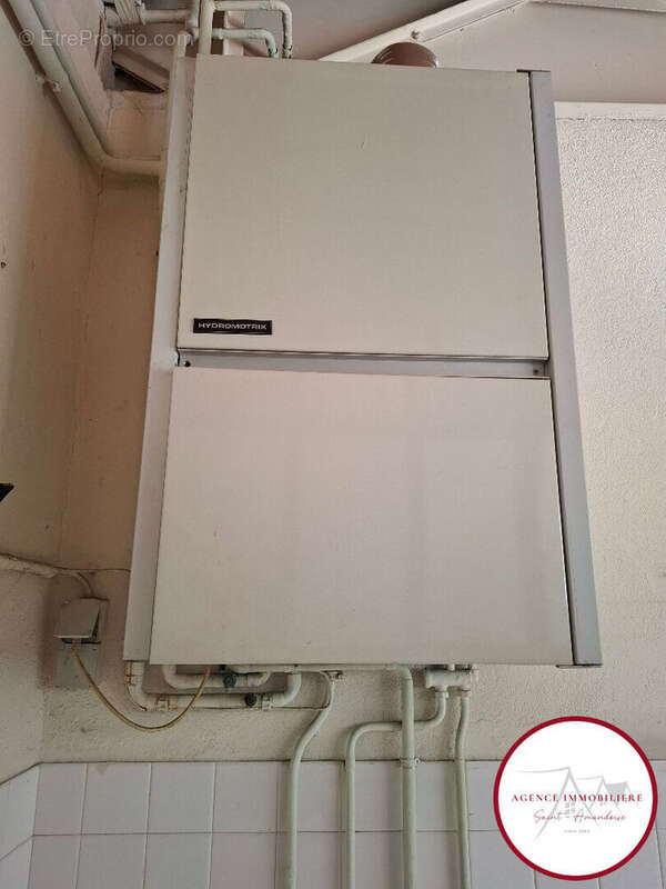 Commerce à SAINT-AMAND-MONTROND