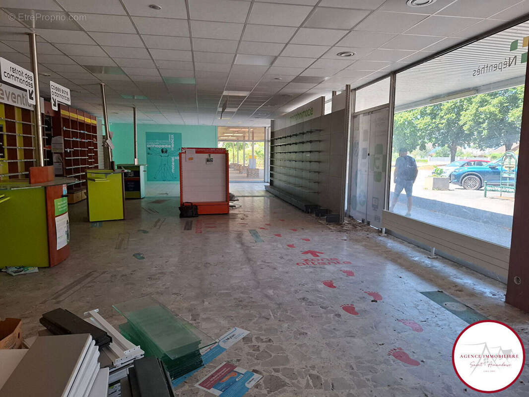 Commerce à SAINT-AMAND-MONTROND