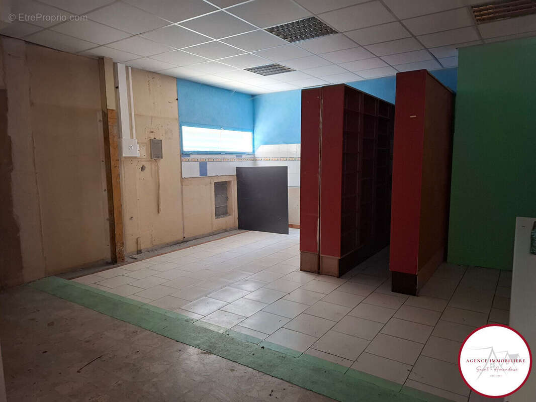 Commerce à SAINT-AMAND-MONTROND