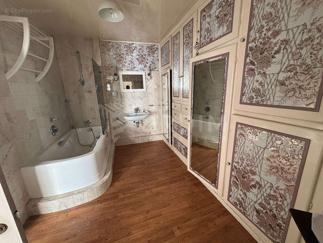 Maison à ANCY-LE-FRANC