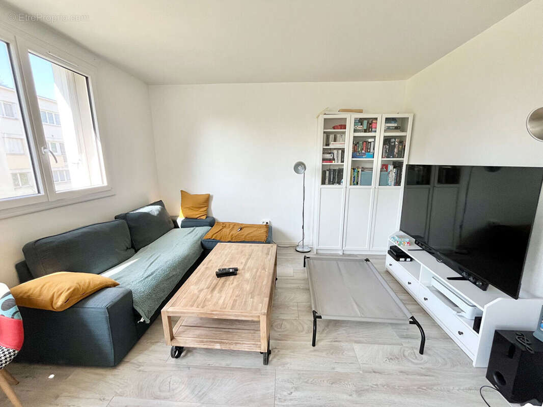 Appartement à SAINT-CYR-SUR-LOIRE