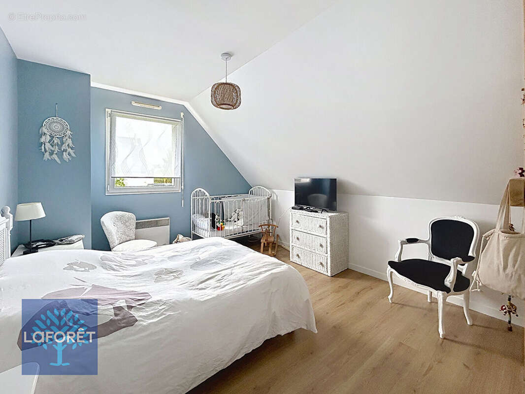 Maison à CHASNE-SUR-ILLET