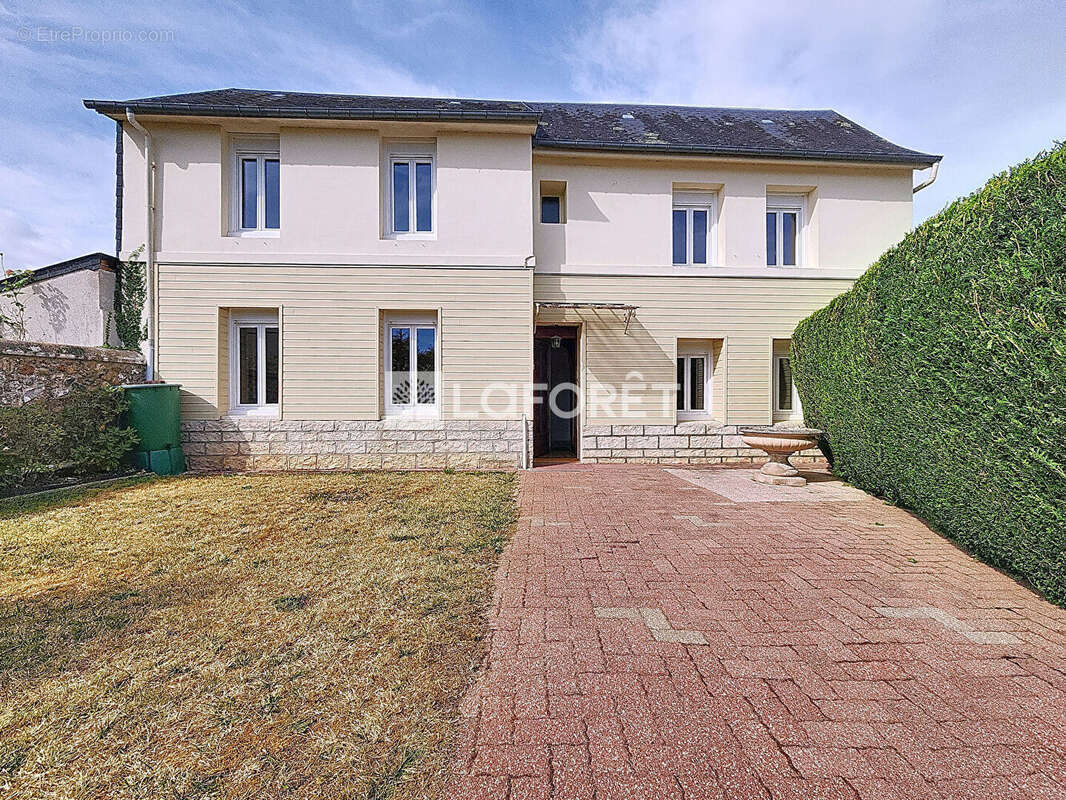 Maison à SAINT-PIERRE-LES-ELBEUF