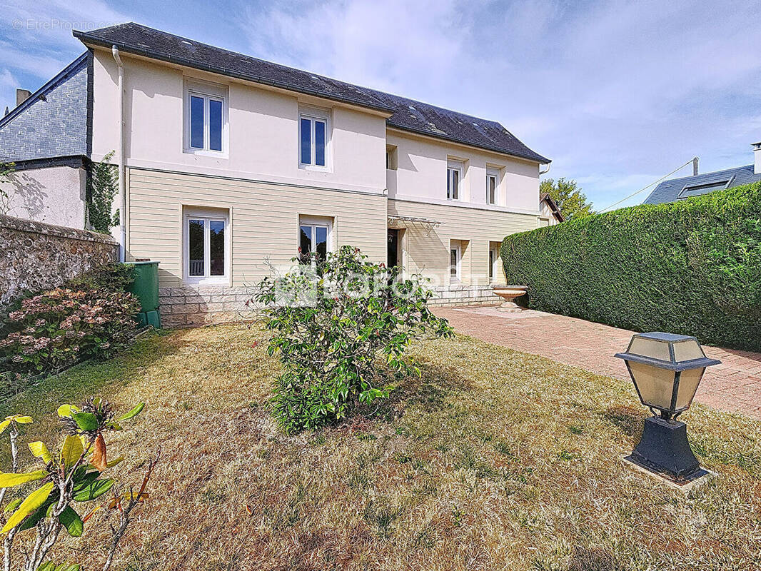 Maison à SAINT-PIERRE-LES-ELBEUF