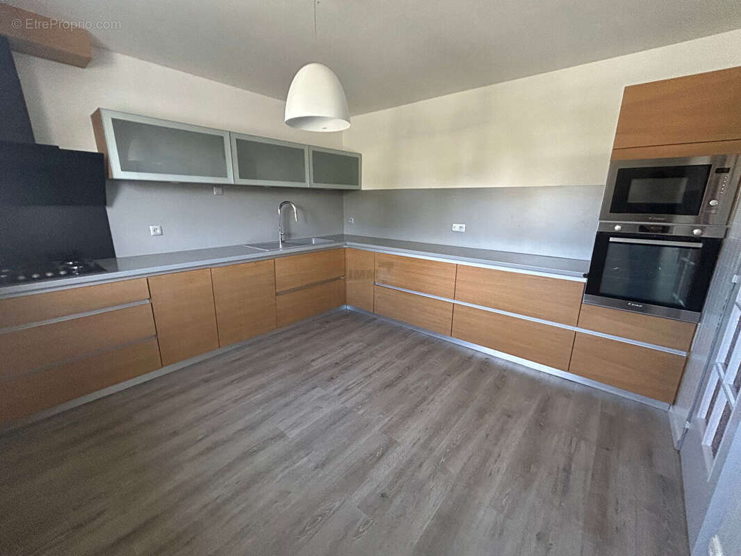 Maison à COULOMMIERS