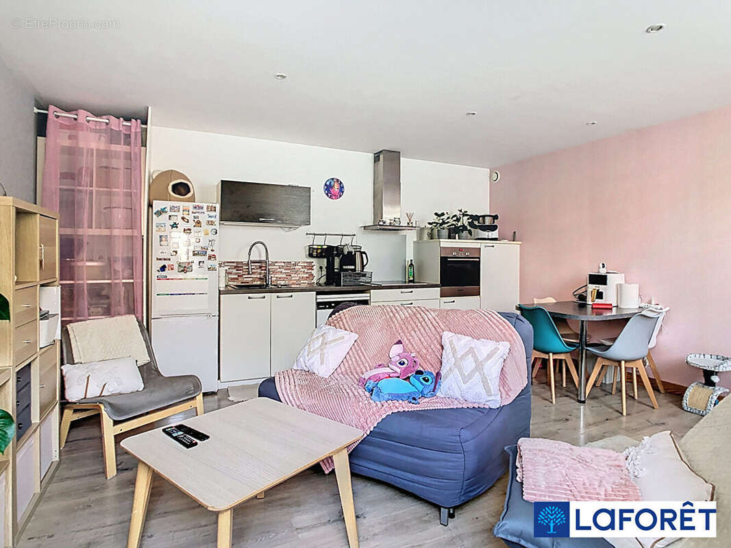 Appartement à IS-SUR-TILLE