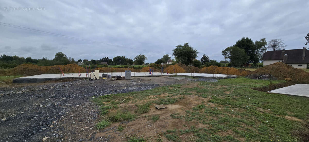 Maison à SERRES-CASTET