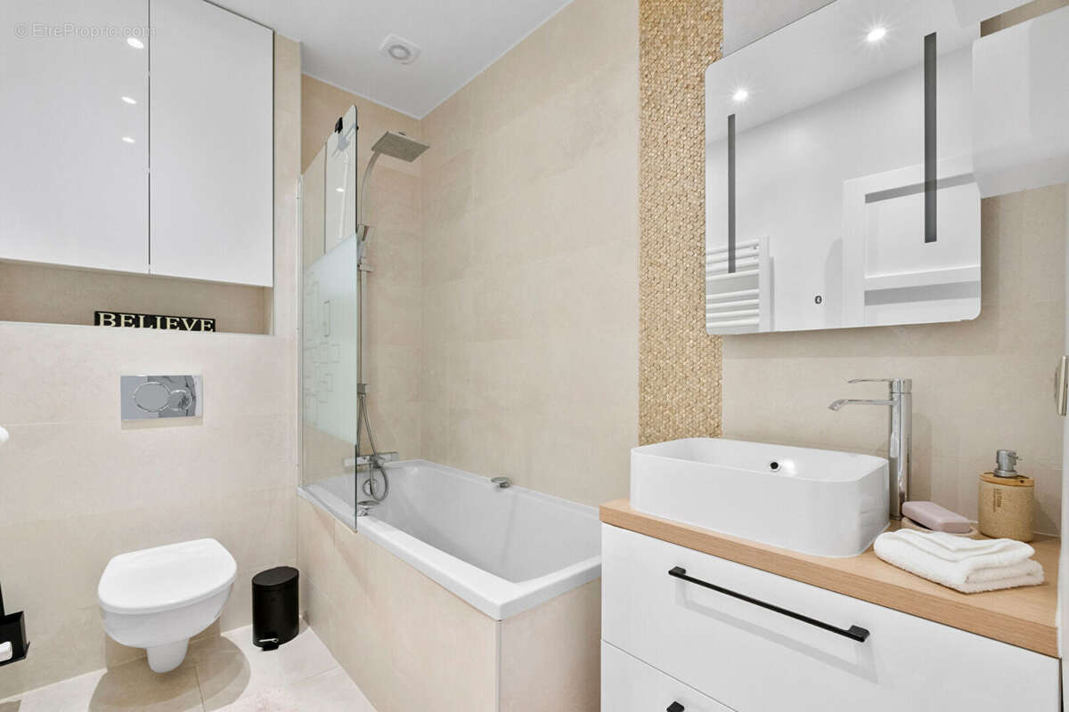 Appartement à SURESNES