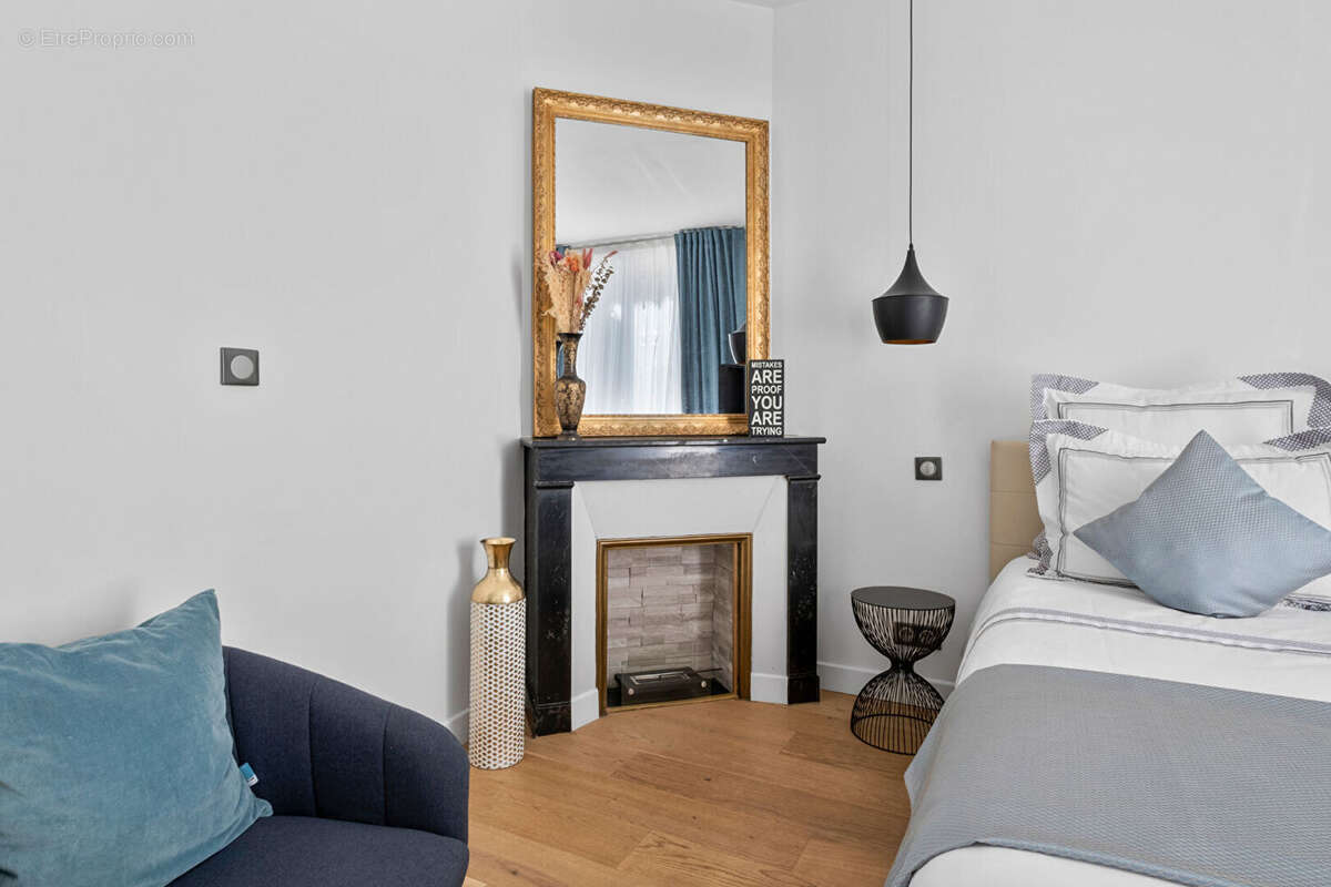 Appartement à SURESNES