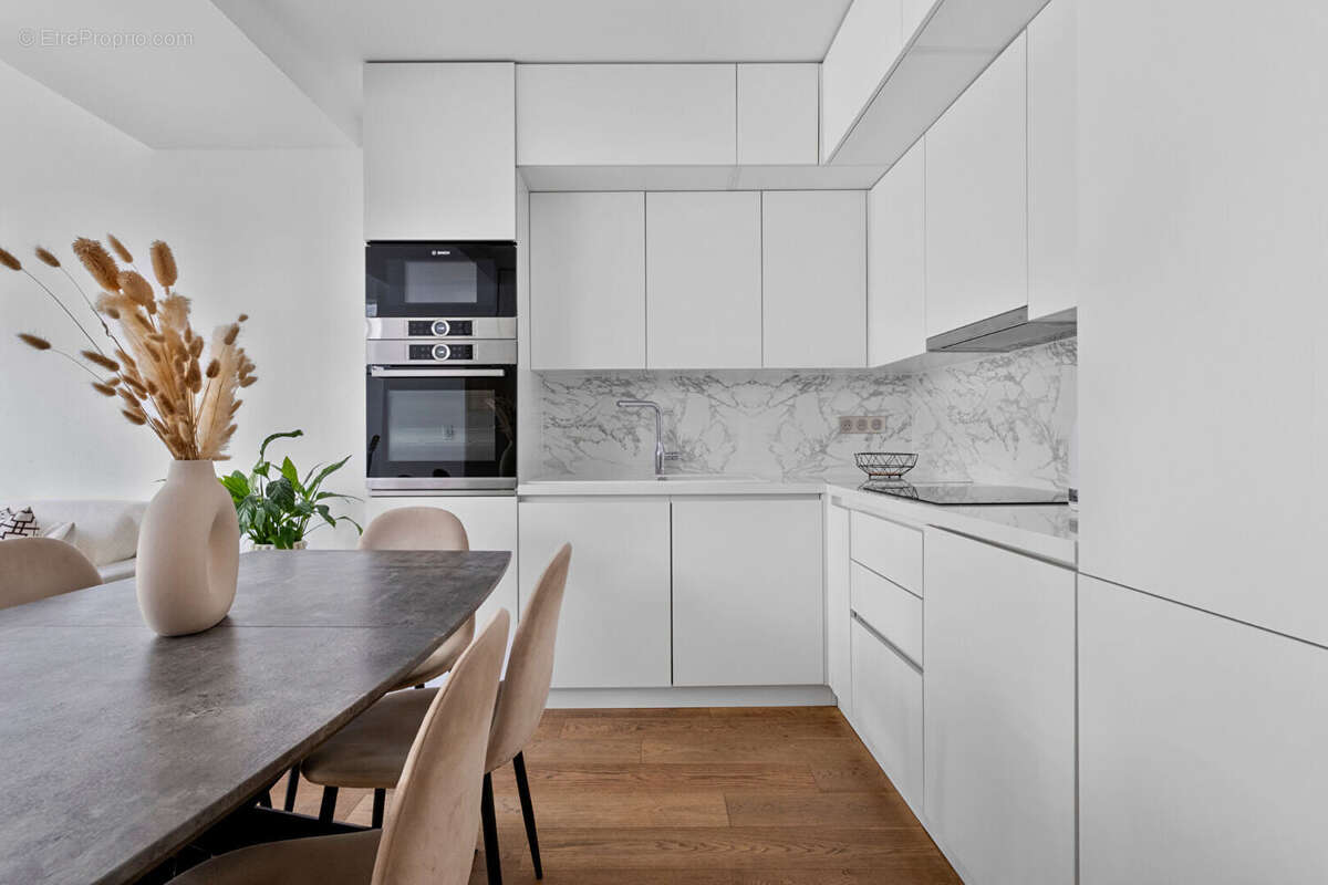 Appartement à SURESNES