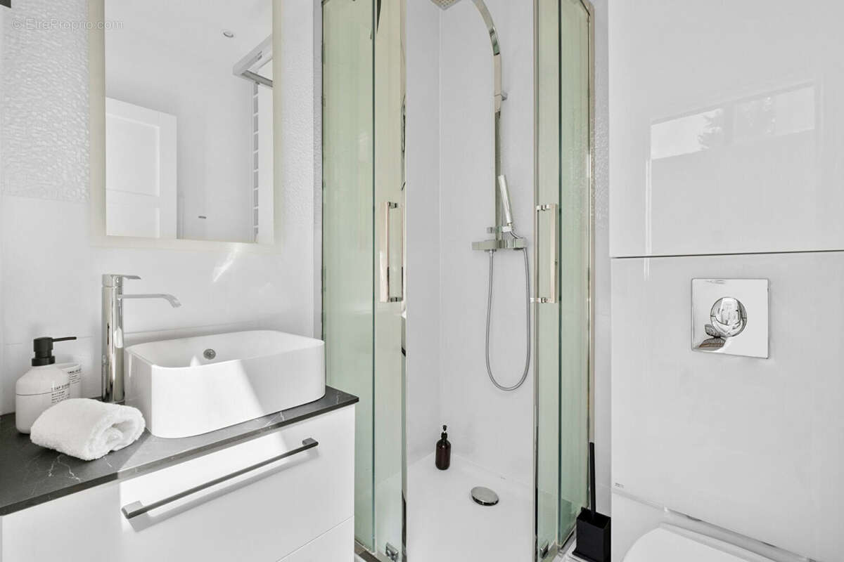 Appartement à SURESNES