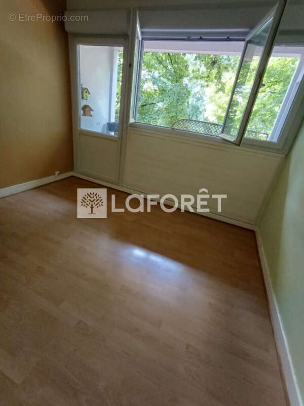 Appartement à AUBERGENVILLE