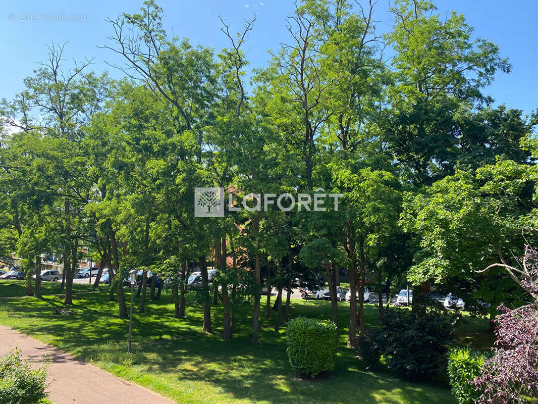 Appartement à AUBERGENVILLE