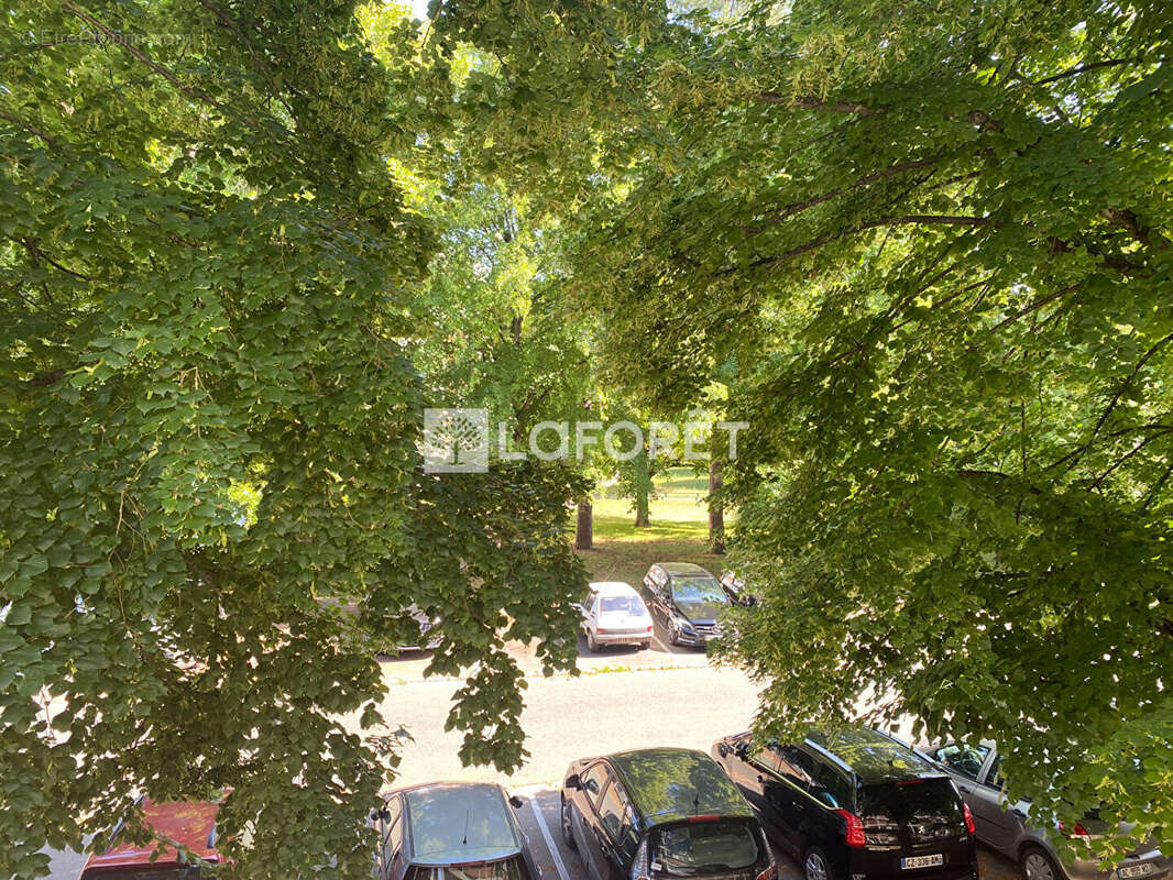 Appartement à AUBERGENVILLE