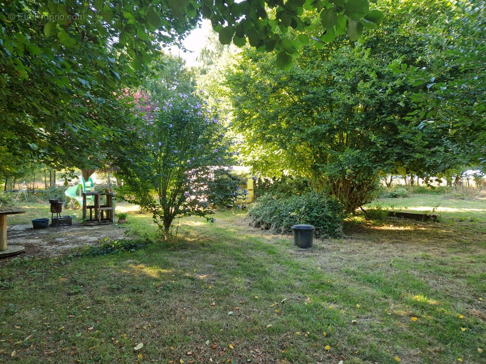 Maison à FONTAINE-SIMON