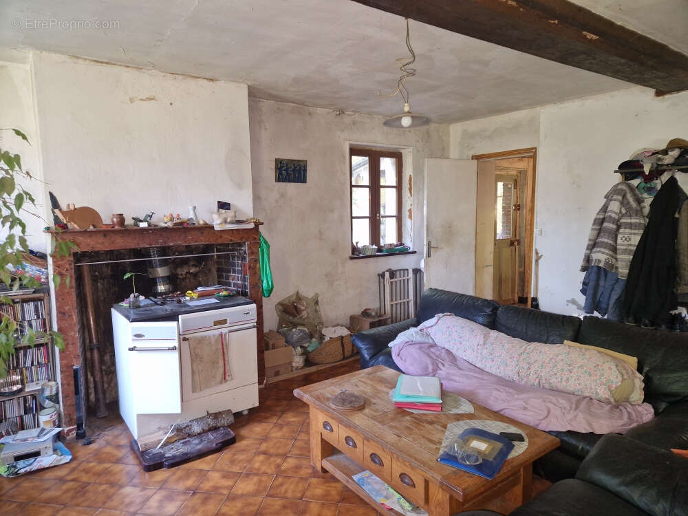 Maison à FONTAINE-SIMON