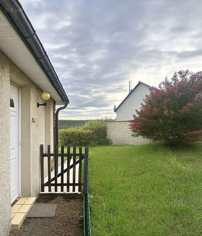 Maison à SAINTE-GENEVIEVE