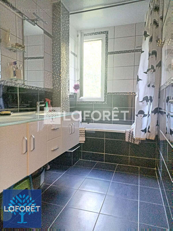 Appartement à NEUILLY-SUR-MARNE