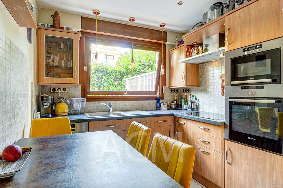 Appartement à MAISONS-LAFFITTE