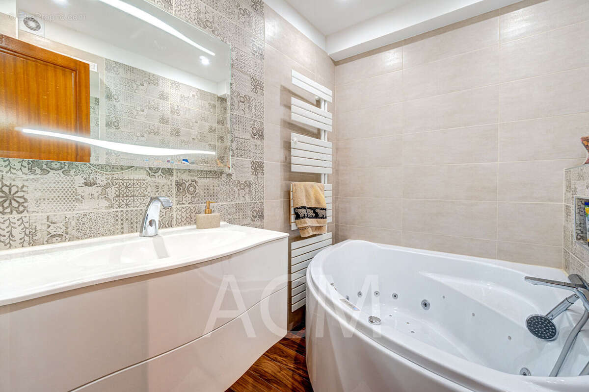 Appartement à MAISONS-LAFFITTE