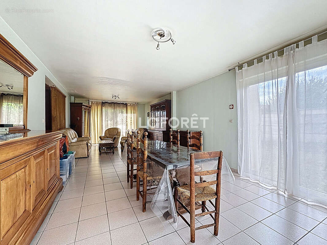 Maison à OUISTREHAM