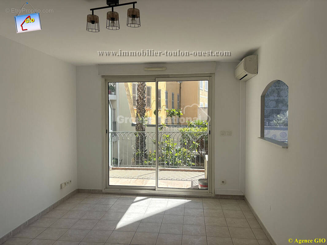 Appartement à HYERES