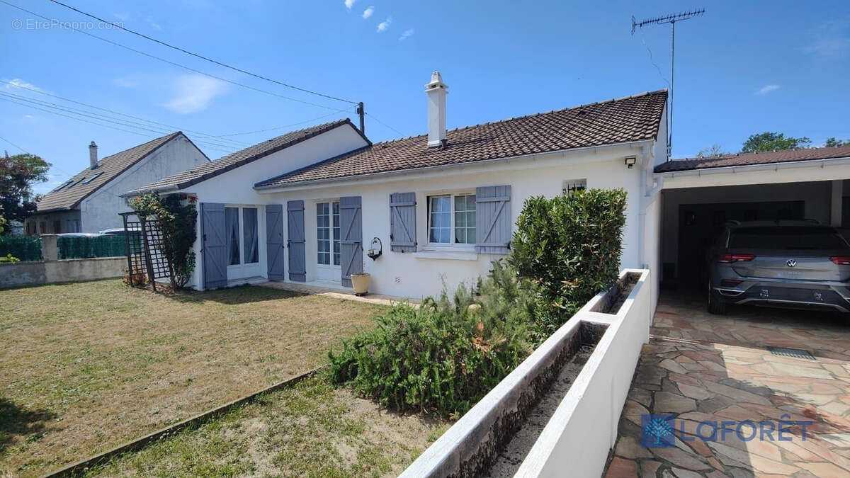 Maison à CHEPTAINVILLE