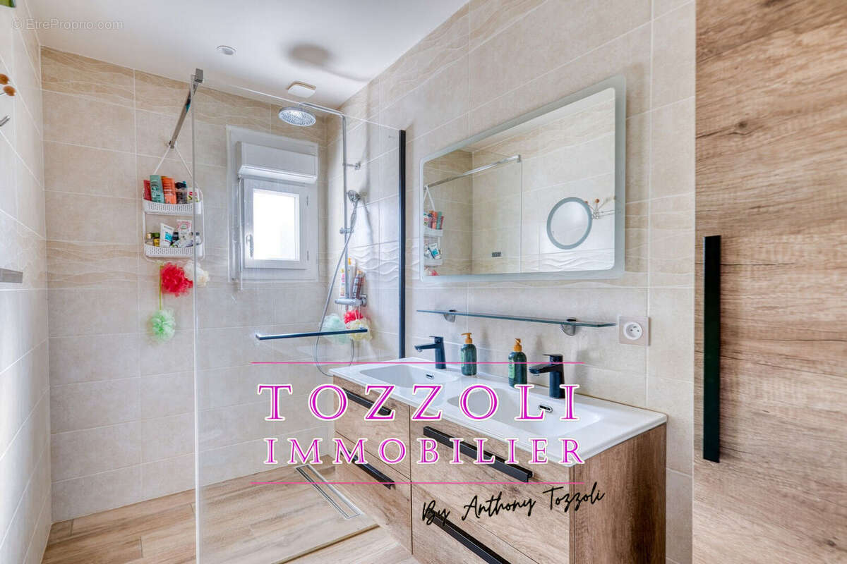 Maison à LA VERPILLIERE