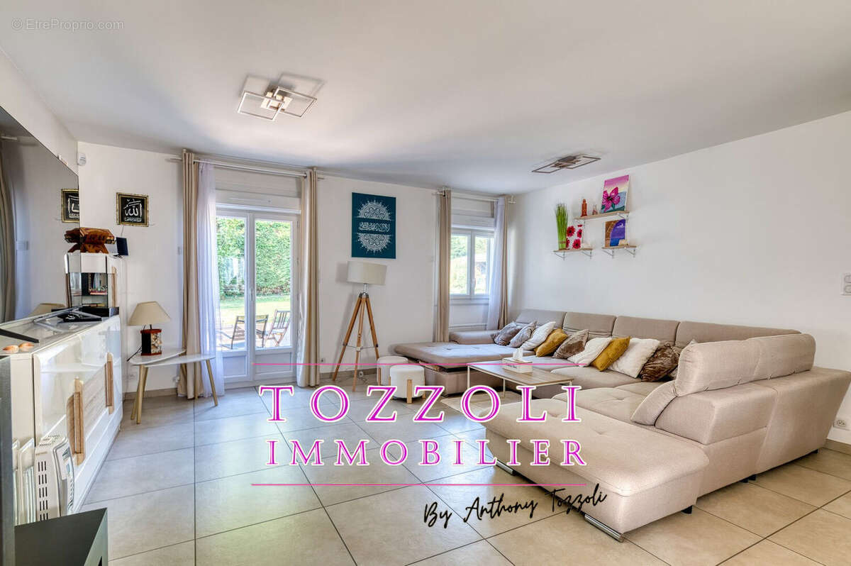 Maison à LA VERPILLIERE